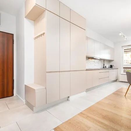 Jezioranskiego By Your Freedom شقة